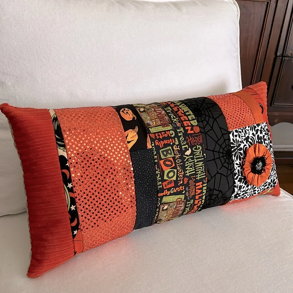 🧡🖤🎃Halloween Patchwork Throw Pillow